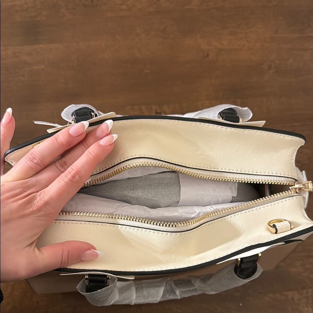 Kate Spade Tan and Cream Satchel Elegant Design - Picture 3 of 3